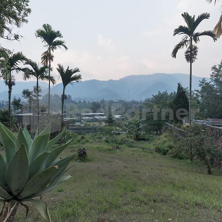 Bens Homestay RedPartner Bogor Eksteriør billede